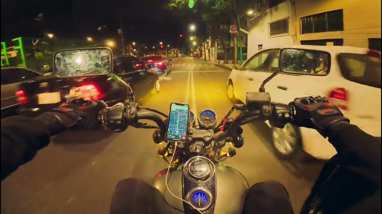 Rodada nocturna en CDMX | Keeway Superlight 200 POV