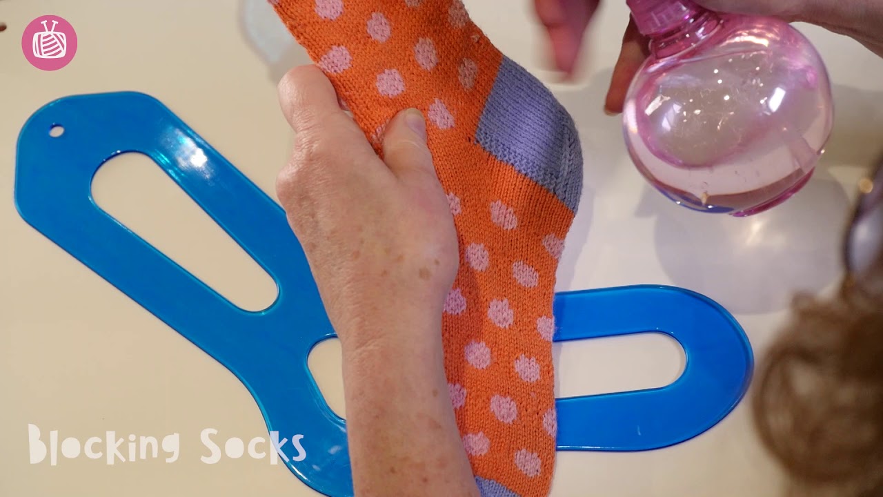 Blocking socks with sock blockers 
