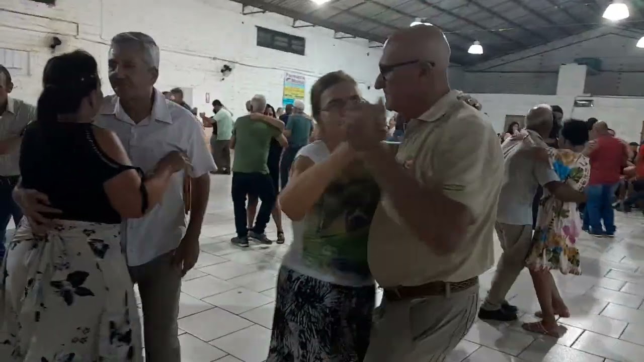 Participação do Valdomiro com Jairo Gaiteiro e Cacau e seus Teclados. 