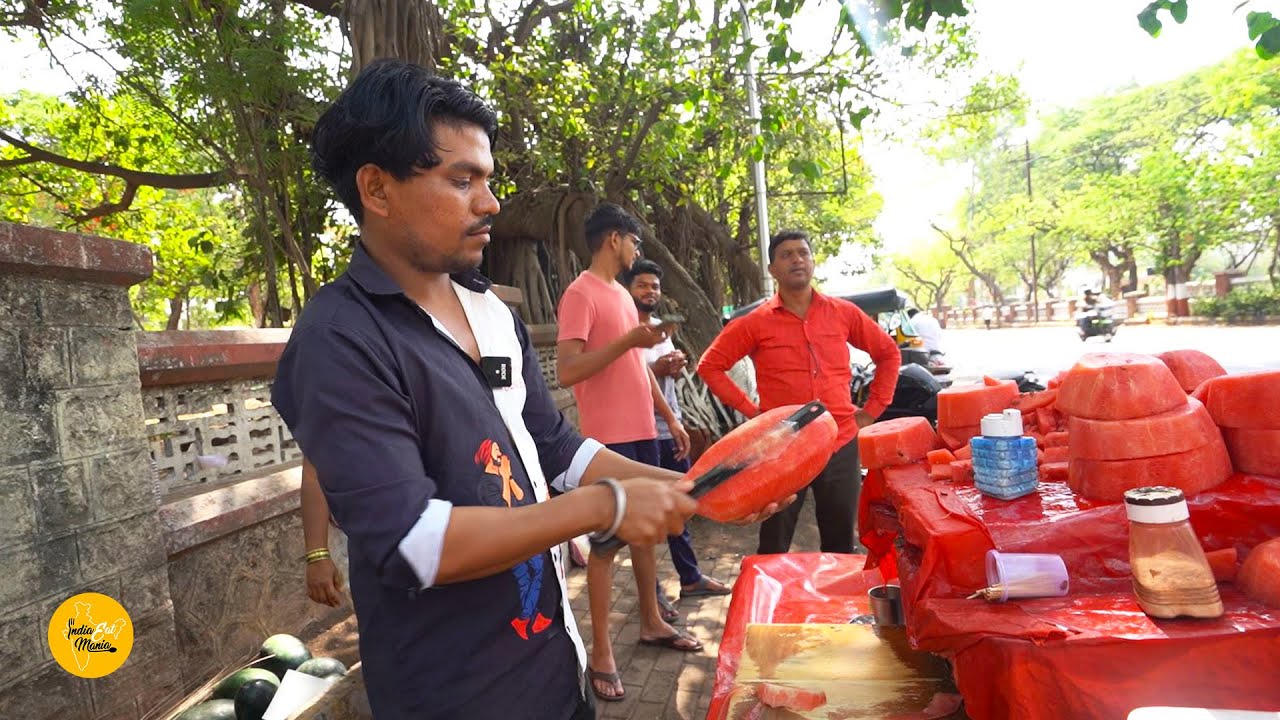 King Of Watermelon Cutting In Nashik Rs. 20/- Only l Nashik Street Food | INDIA EAT MANIA