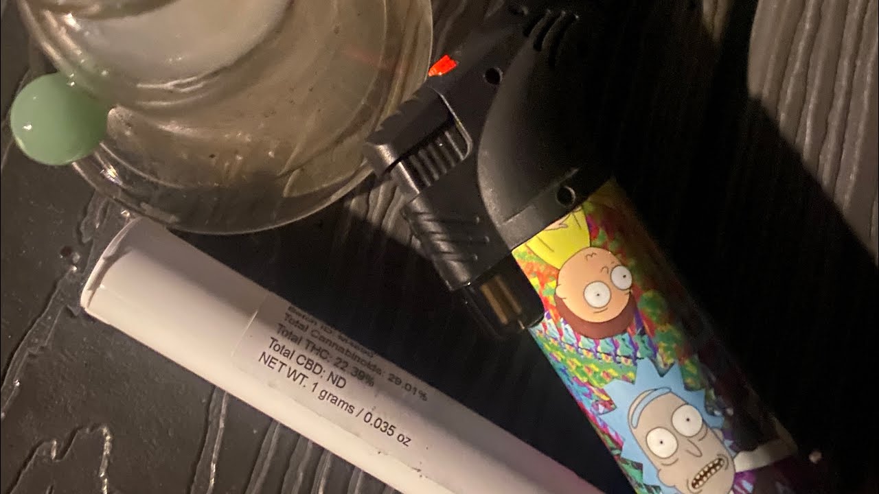 WHAT'S INSIDE A FREE DISPENSARY PREROLL? AROMA CANNABIS FREE PREROLL DISSECTION + FLOWER REVIEW