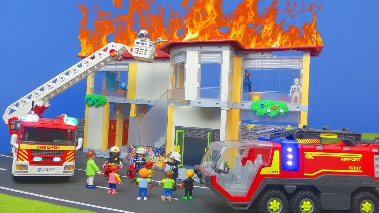 ⁣Playmobil po polsku Playmobil Strażacka - Pożar w szkolnej łazience | filmy dla dzieci