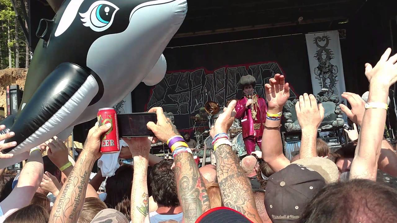 GWAR-B-Q 2016 GWAR Takes The Stage