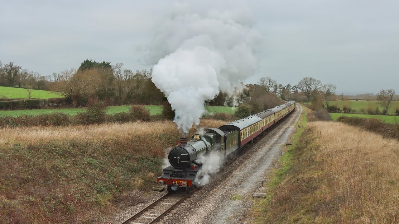 4079 'Pendennis Castle' and 6880 'Betton Grange' at The Gloucestershire & Warwickshire Railway