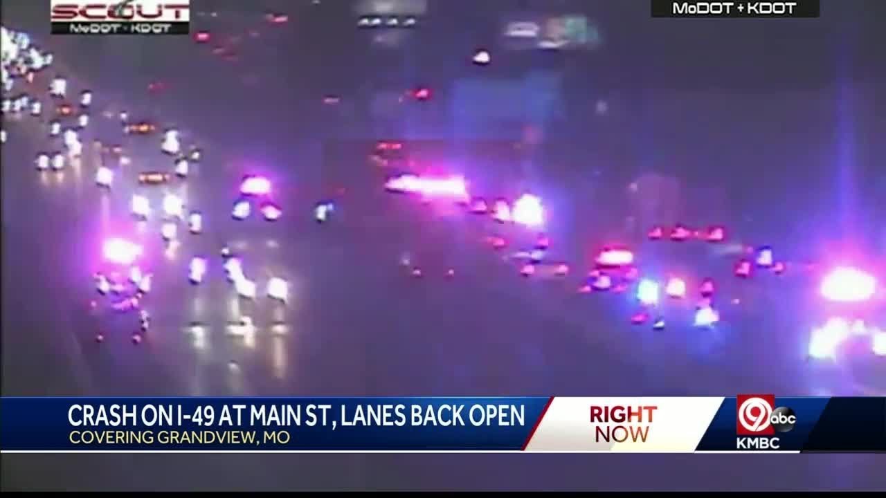 Injuries reported in crash on I-49 near Main Street Thursday - YouTube