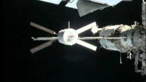 ATV-2 Johannes Kepler Docking (time lapse)