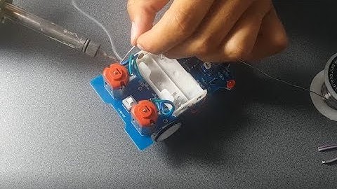 MAKE YOUR FIRST ROBOT WITH THIS KIT - DIY / HOW TO