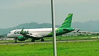 HIBURAN MEWAH LIHAT PESAWAT @YIA