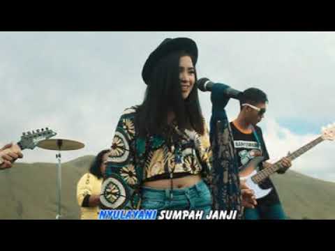 GERIGIS - DINI KURNIA (OFFICIAL MUSIC VIDEO)