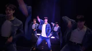 It’s a knife 우린 영화 같은 춤을 춰 #TRENDZ #트렌드지 #YOONWOO #ra_L #EUNIL