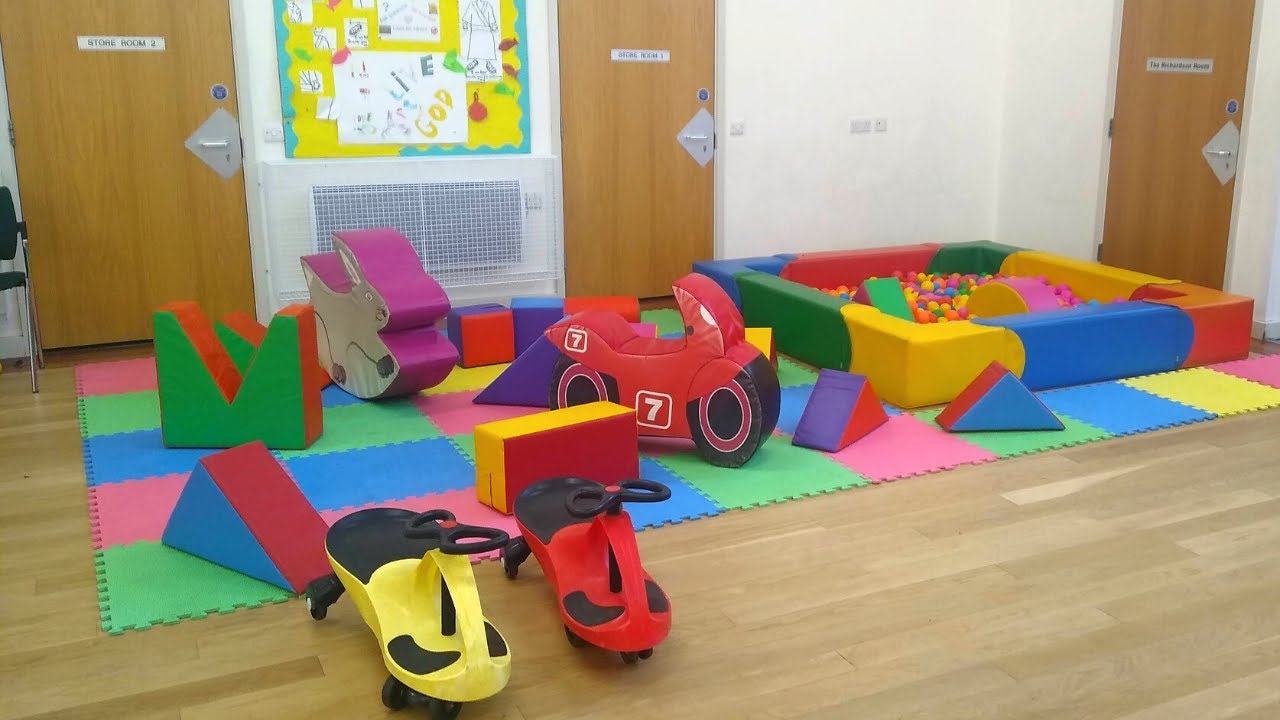 Setting Up A Ball Pit & Soft 😀Play Package - Bouncy Castles Videos