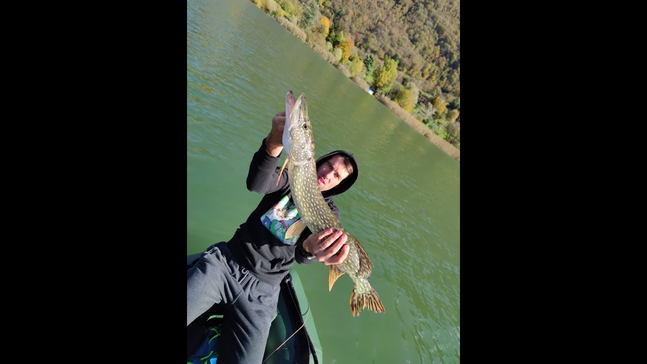 A caccia di lucci sul lago di Endine e...sorpresa!!!