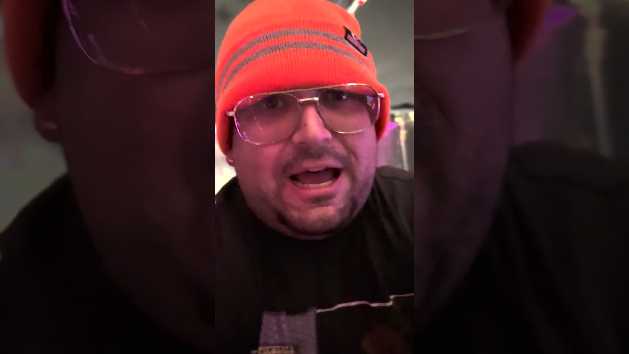 Man Scared Of Heights Faces Ferris Wheel!!