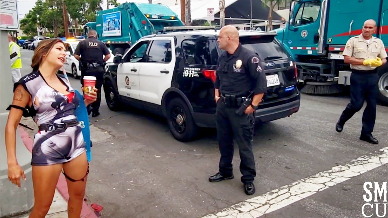 sanitation-crews-clean-venice-homeless-encampments-with-police