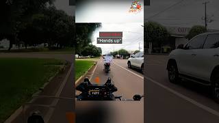 A biker on patrol encountered another biker who was highly suspicious 😳