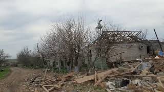 Зруйновані будинки у с. Кашперо-Миколаївка 5 березня 2022 року