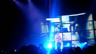 Ed Sheeran - Kiss me (clip) @Odessey Arena Belfast