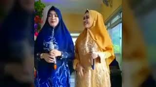 Duet ibu ibu. Benci Kusangka Sayang