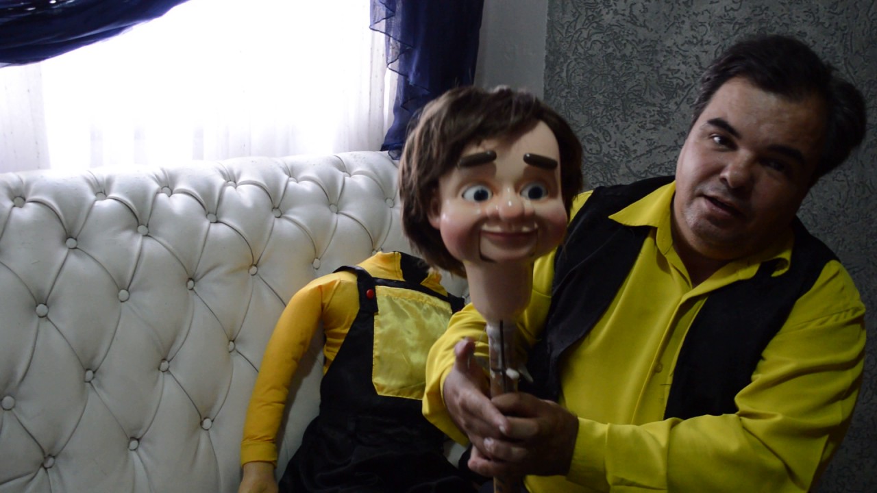 Boneco de ventriloquo profissional