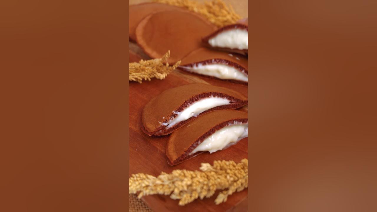 Resep Dorayaki Red Velvet Doraemon super lumer & empuk banget dengan isian Vanilla lumer Resep Dorayaki Red Velvet Doraemon super lumer & empuk banget dengan isian Vanilla lumer