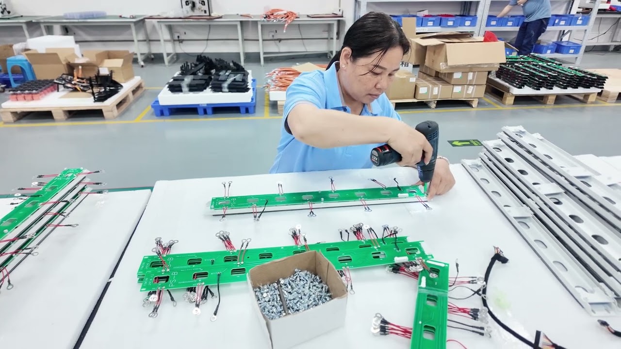 Craftsmanship-driven, tech-focused, reliable & cost-effective energy storage.