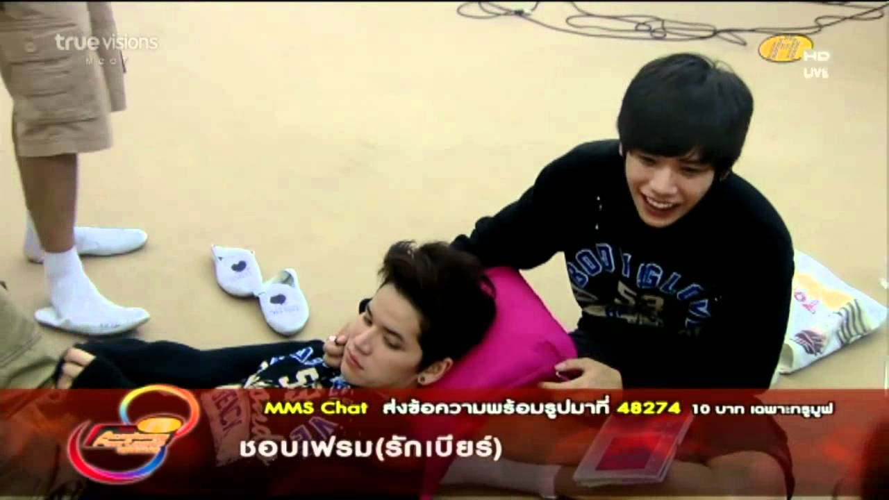 AF8 02/08/2011 เต๋าคชา นอนตัก ลูบหัว เกาคาง