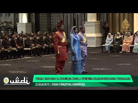 Tengku Nadhirah Sultan Mizan Dahului Penerima Gelaran Kebesaran Terengganu