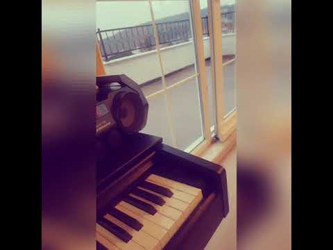Göknur Demirel - Uslanmıyor Bu (canlı akustik)