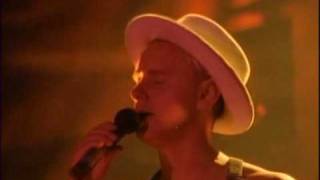 Depeche Mode-Somebody(Live on Rose Bowl).flv