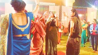 शादी आले डी जे पे | साडी में भी रावसाहबनियाँ क्या खूब है | Ladies wedding dance | देखो@ChiragFilms