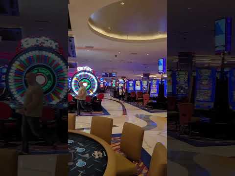 She Put $200 Into A Slot At The California Casino Las Vegas! 😜