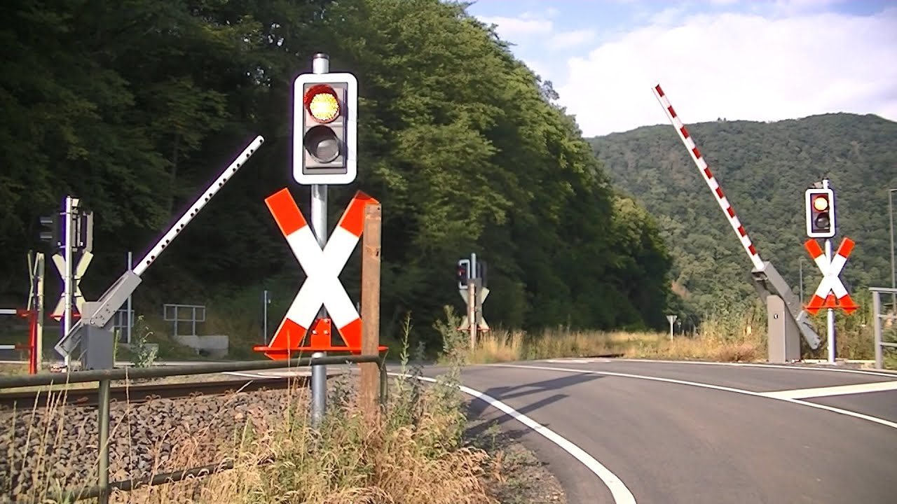 Spoorwegovergang Nassau (D) // Railroad crossing // Bahnübergang