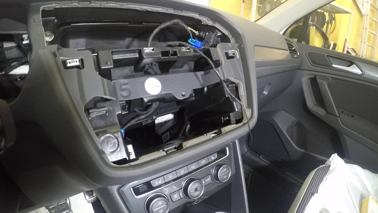 Tiguan не открывается багажник