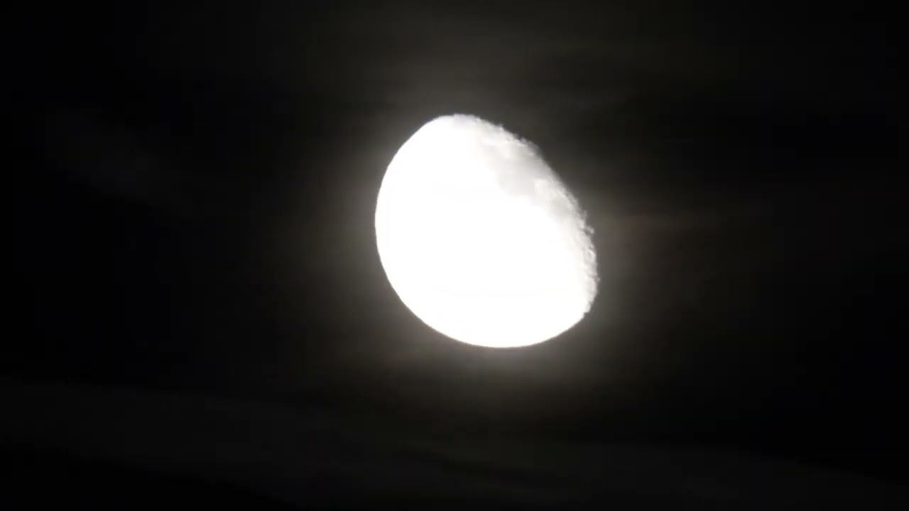 the moon from the nikon coolpix p1000