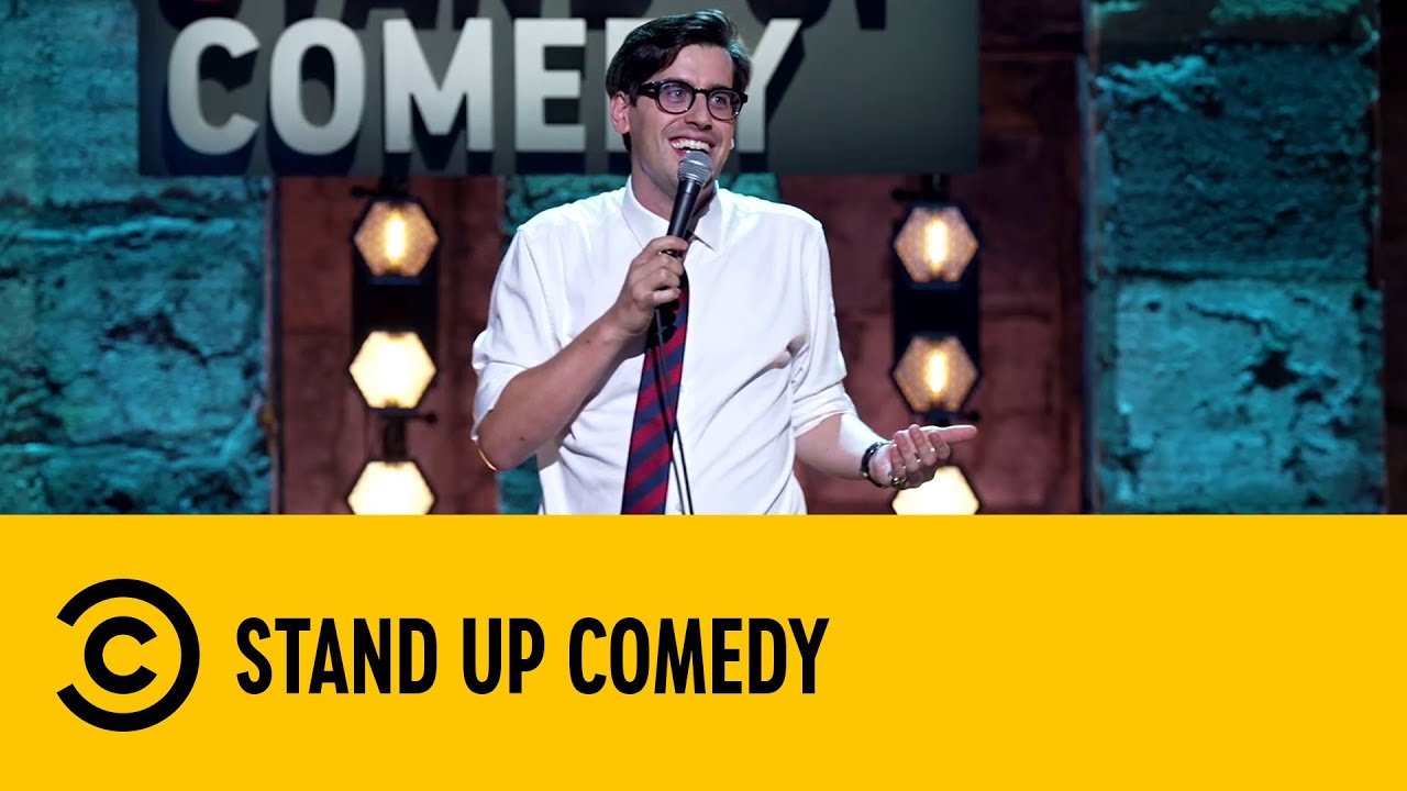 Alessandro Ciacci - Quando la tua ragazza torna da un weekend con le amiche - Stand Up Comedy