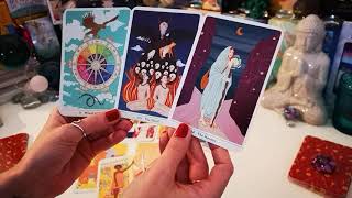 POR QUÉ ME EVITA??? Tarot interactivo Amor