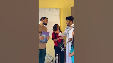 بنت تاخد فلوس ابوها 