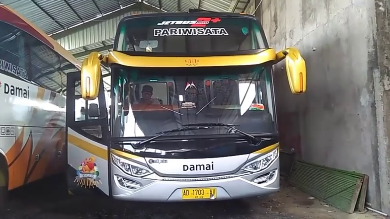 Sedikit KUMPULAN TELOLET BIS DAMAI ( A.K.A RED FIGHTER,BLUE HAT DLL. )