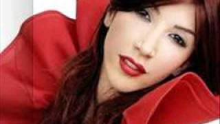 Hande Yener - Bana Anlat 2011 (High Quality)