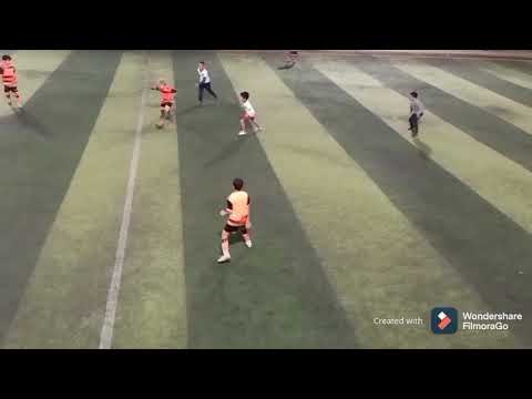 مباراة بين أكاديمية سانتوس لكرة القدم مواليد 2014 2013 2012 وأكاديمية المدارس 2007