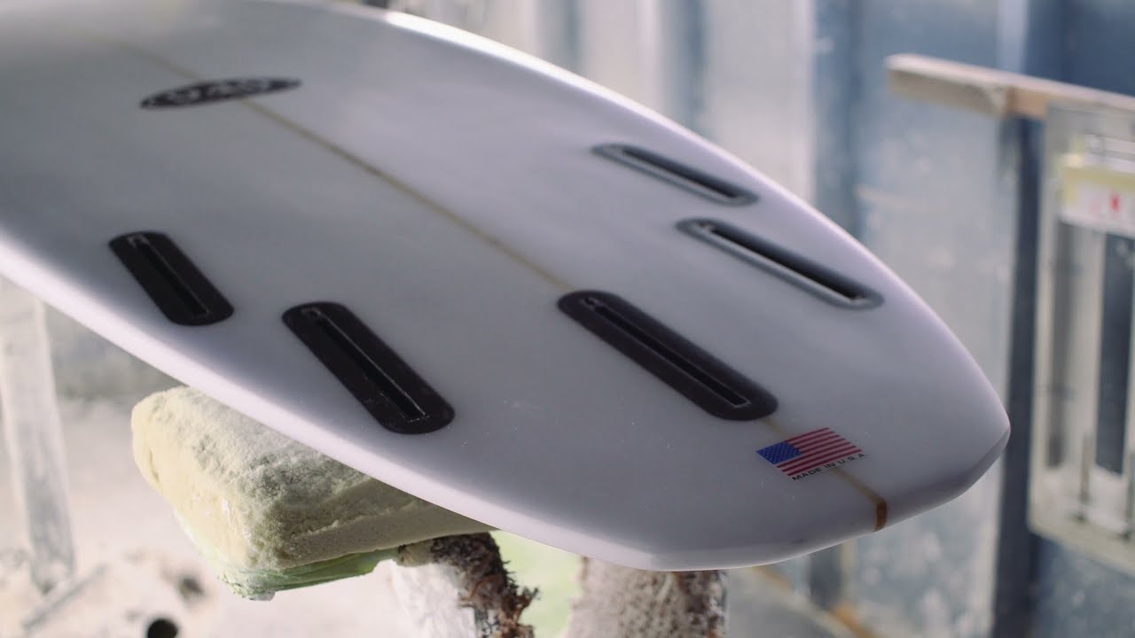 Билл Стюарт описывает доску для серфинга Stewart 949 средней длины