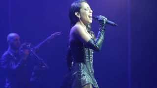 Back to Black - Samantha Schmutz 14