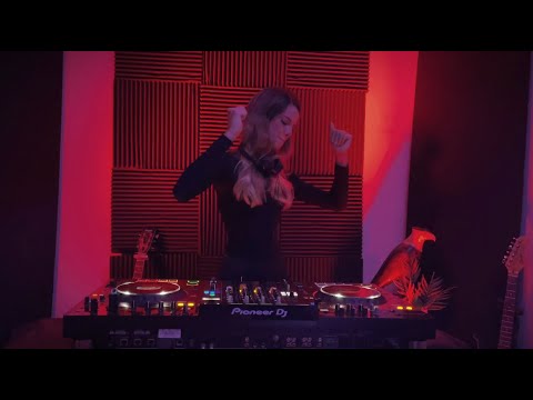 Clara Datz - Studio sessions ( Dj Set) #2