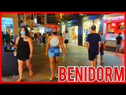 BENIDORM🇪🇸 MANY TOURISTS in OLD TOWN SUMMER NIGHT 2021 Costa Blanca SPAIN Walking Tour 4K