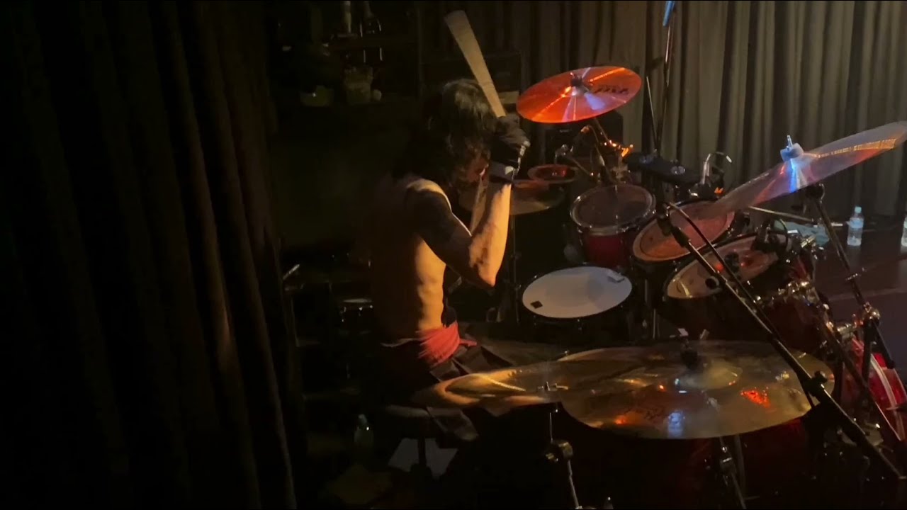 Watch 屍ヲ晒セ-Die In Glory/兀突骨-GotsuTotsuKotsu on YouTube Watch 屍ヲ晒セ-Die In Glory/兀突骨-GotsuTotsuKotsu on YouTube