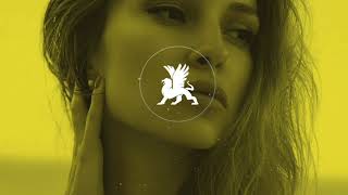 Julio Navas - Summer Boat