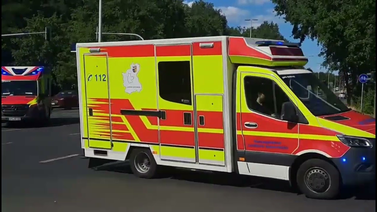 Feuerwehr Cottbus #112 #einsatz #feuerwehr #help #fire #viral #video #new #viralvideo 