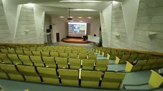 Flying FPV Drone in empty lecture hall, THRILLING!!!  🛫 無人教室的秘密飛行 (4K 60FPS)