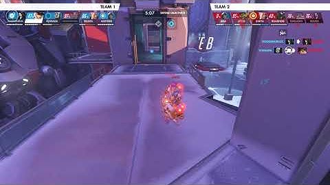 Overwatch - From Sneaky, to Blind... (Replay Moment - Hard Bots)