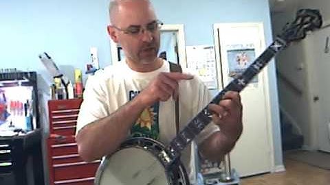 LOTW - Banjo lessons: Chords - Minor chords
